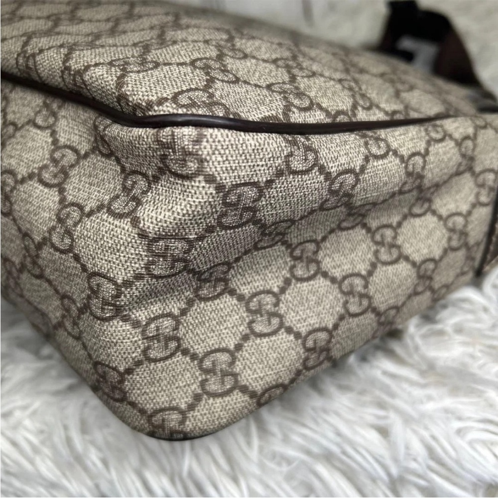 Gucci Beige Messenger Bag - Picture 7 of 16